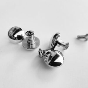 Z&aacute;tky okien so skrutkami - sada